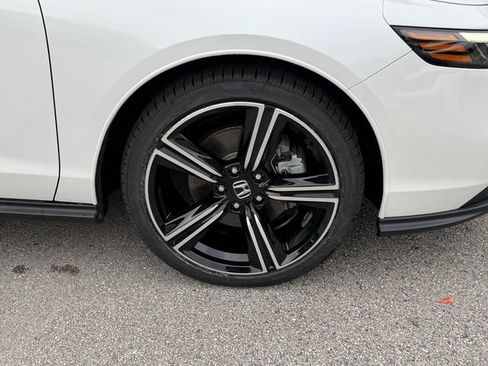 Used 2024 Honda Accord Sport image 10