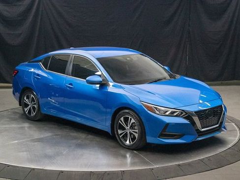 Used 2022 Nissan Sentra SV FWD image 2