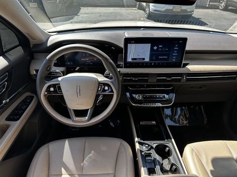 Certified 2024 Lincoln Corsair AWD w/ Equipment Group 101A image 13