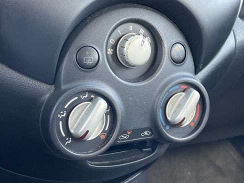 Used 2014 Nissan Versa Note SV FWD image 19