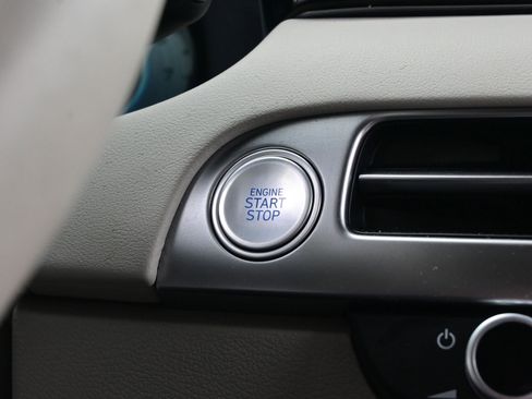 Used 2023 Hyundai Palisade Limited image 24