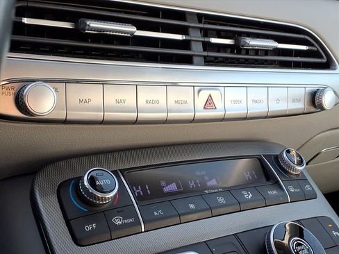 Used 2022 Hyundai Palisade SEL w/ Premium Package image 14