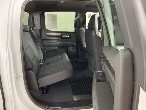 Used 2024 Chevrolet Silverado 1500 RST AWD/4WD image 7