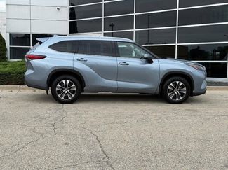 Used 2022 Toyota Highlander XLE AWD/4WD video 2