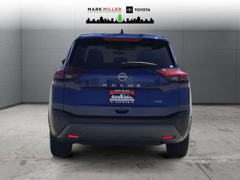 Used 2023 Nissan Rogue S AWD/4WD image 4