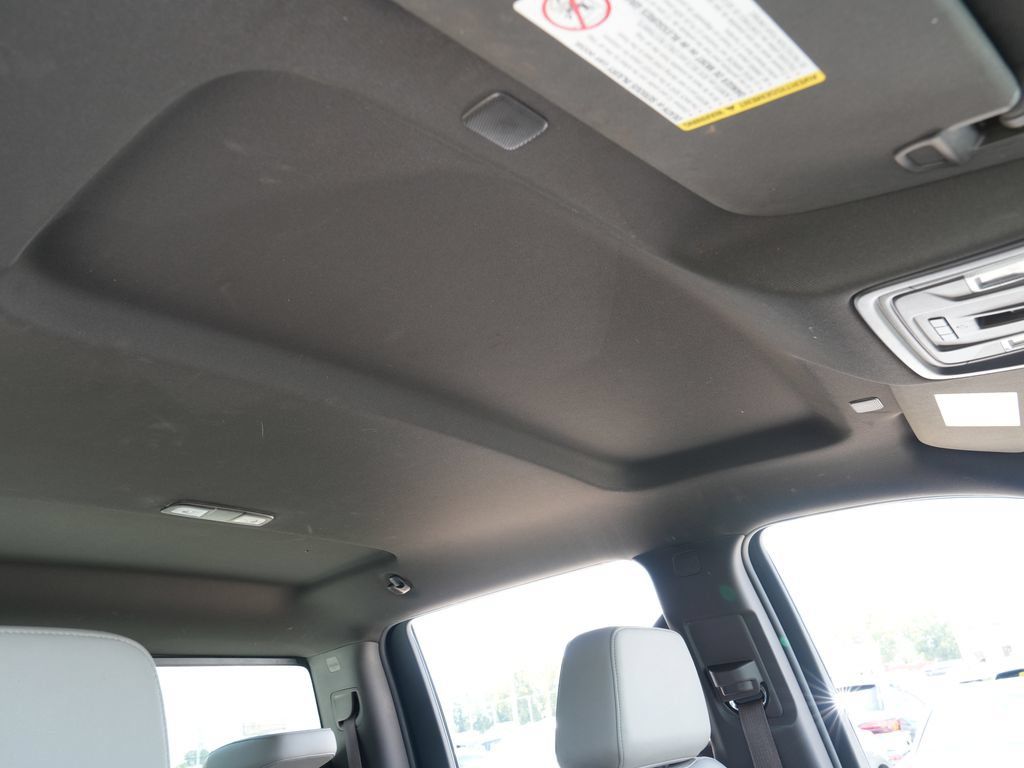 Used 2023 GMC Sierra 2500 SLT w/ SLT Convenience Package AWD/4WD image 17