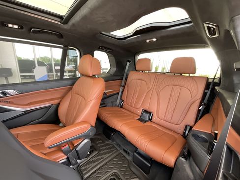 New 2027 BMW X7 M60i AWD/4WD image 28