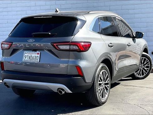 Used 2025 Ford Escape SE FWD image 13