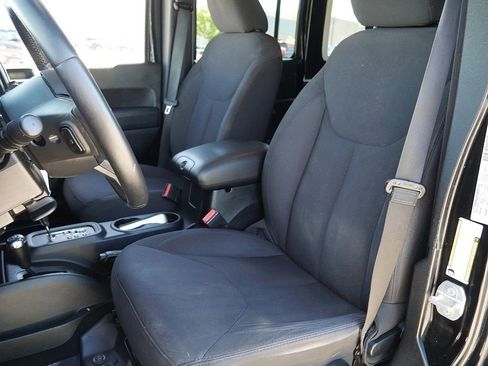 Used 2015 Jeep Wrangler Unlimited Sport w/ Quick Order Package 24S AWD/4WD image 13