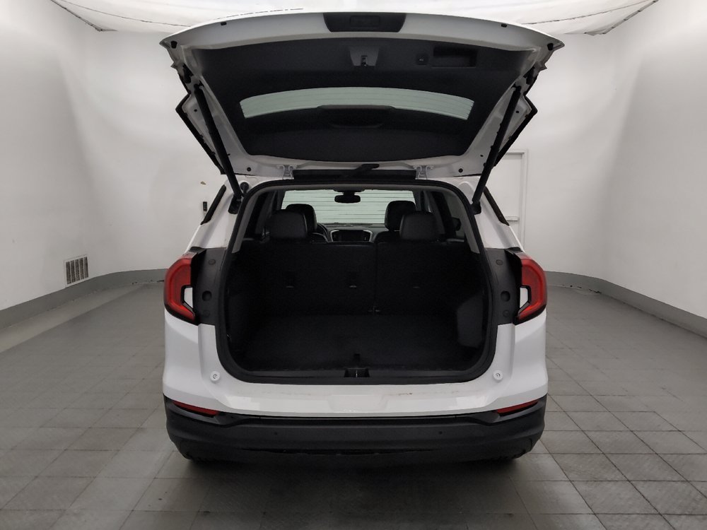 Used 2022 GMC Terrain SLT w/ Elevation Edition FWD image 29