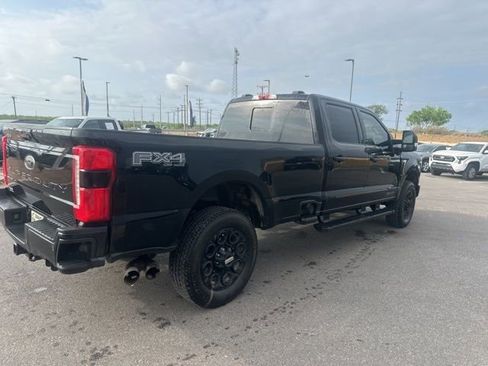 Used 2024 Ford F250 XLT w/ Black Appearance Package image 3