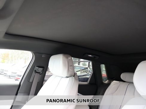 Used 2024 Cadillac Lyriq Sport image 3