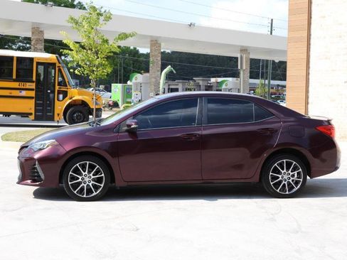 Used 2017 Toyota Corolla SE 50th Anniversary image 17