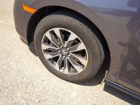 Used 2024 Honda Odyssey EX-L image 12