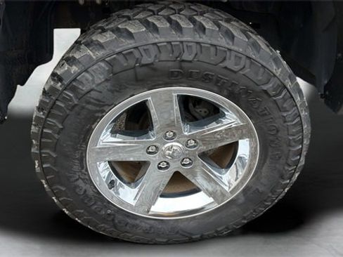 Used 2017 RAM 1500 Express image 25