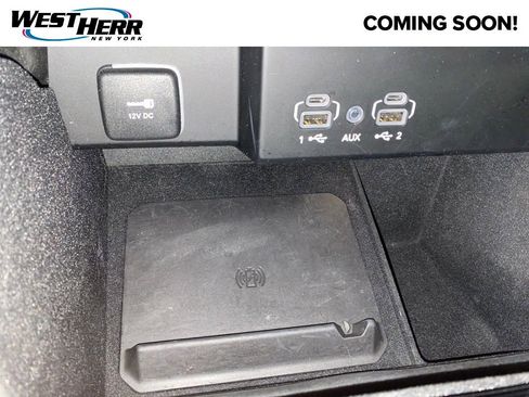 Used 2024 Jeep Wagoneer Series II AWD/4WD image 6