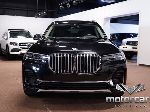 Used 2022 BMW X7 xDrive40i w/ Executive Package AWD/4WD image 2