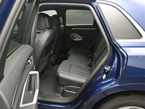 New 2025 Audi Q3 2.0T Premium image 11