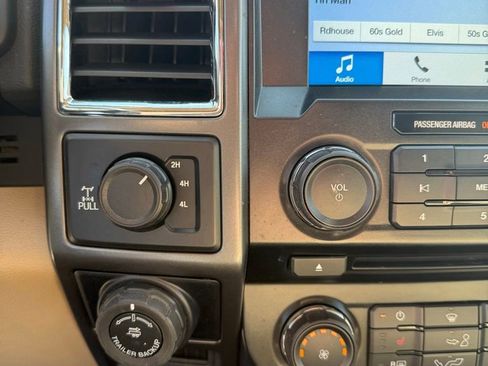 Used 2017 Ford F150 XLT w/ Equipment Group 302A Luxury AWD/4WD image 20