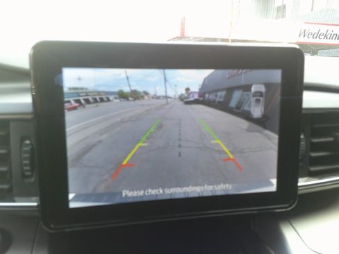 Used 2021 Ford Explorer XLT w/ Equipment Group 202A AWD/4WD image 25