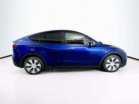 Used 2024 Tesla Model Y Long Range AWD/4WD image 10
