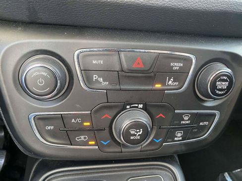Used 2021 Jeep Compass Trailhawk AWD/4WD image 26