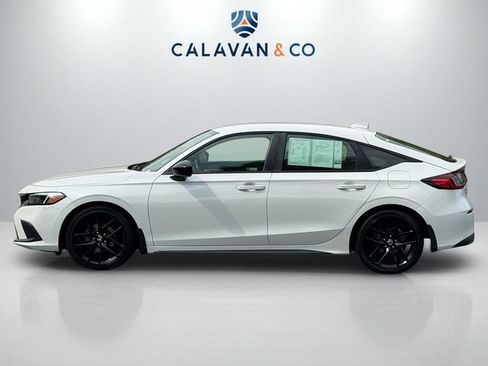 Used 2023 Honda Civic Sport image 4