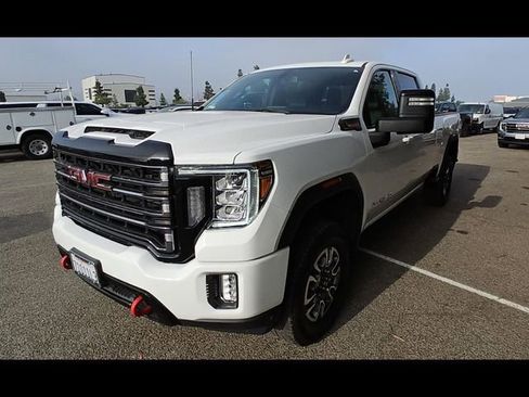 Used 2022 GMC Sierra 2500 AT4 w/ Gooseneck/5TH Wheel Package AWD/4WD image 3