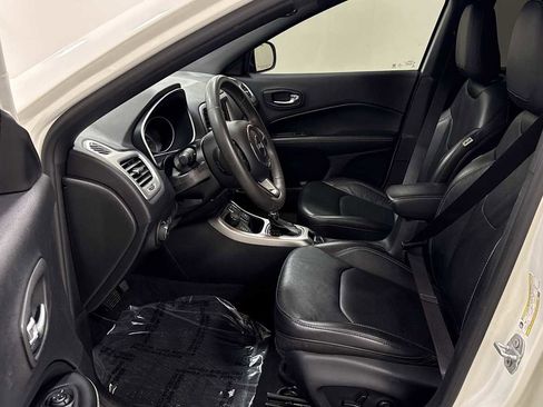 Used 2021 Jeep Compass Latitude image 13