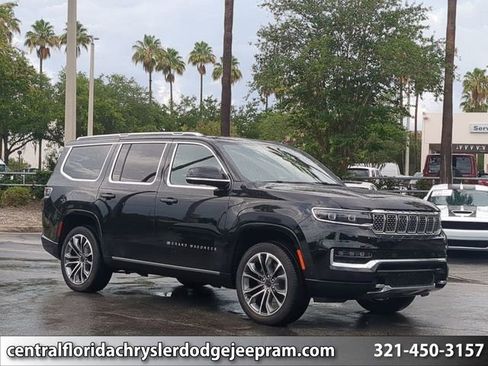 Used 2025 Jeep Grand Wagoneer Series III w/ Rear Seat Video Group 1 AWD/4WD image 1