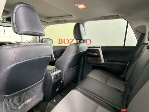 Used 2020 Toyota 4Runner SR5 Premium w/ Moonroof Package AWD/4WD image 14