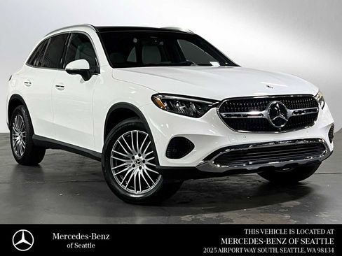 Used 2025 Mercedes-Benz GLC 300 4MATIC image 1