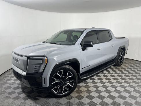 Used 2025 GMC Sierra EV Denali AWD/4WD image 1