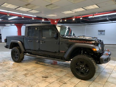 Used 2021 Jeep Gladiator Mojave AWD/4WD image 5