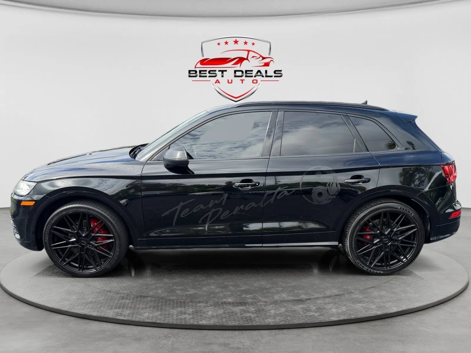 Used 2018 Audi SQ5 Premium Plus w/ S Sport Package AWD/4WD image 2