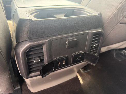 Used 2018 Ford F150 XLT w/ Equipment Group 302A Luxury AWD/4WD image 17