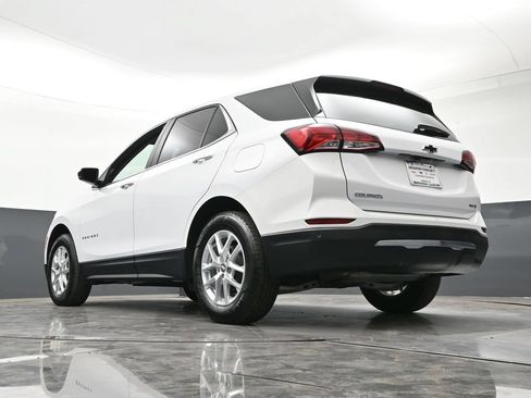 Used 2023 Chevrolet Equinox LT AWD/4WD image 26