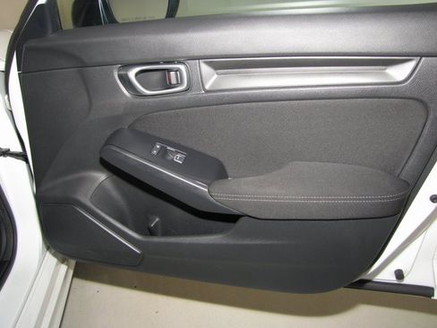 Certified 2024 Honda Civic Sport image 19