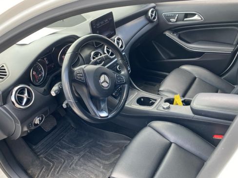 Used 2019 Mercedes-Benz GLA 250 4MATIC image 5