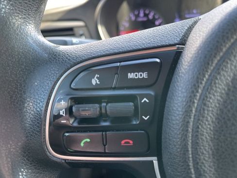 Used 2018 Kia Optima LX image 19