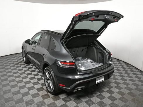 New 2026 Porsche Macan image 34