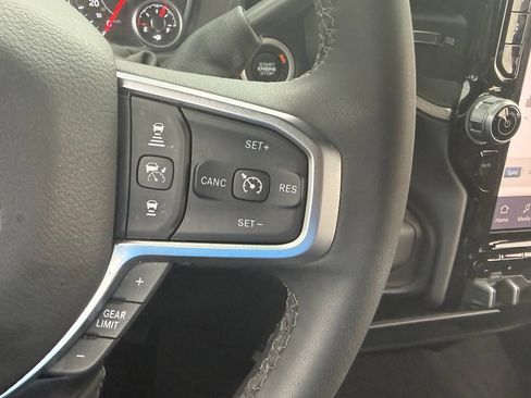 Used 2025 RAM 2500 Big Horn AWD/4WD image 20