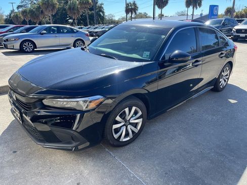 Used 2022 Honda Civic LX image 1