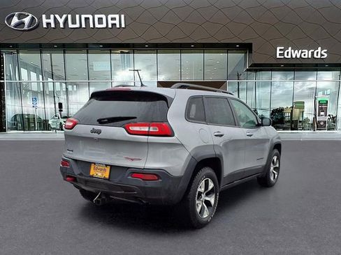 Used 2015 Jeep Cherokee Trailhawk w/ Comfort/Convenience Group image 8