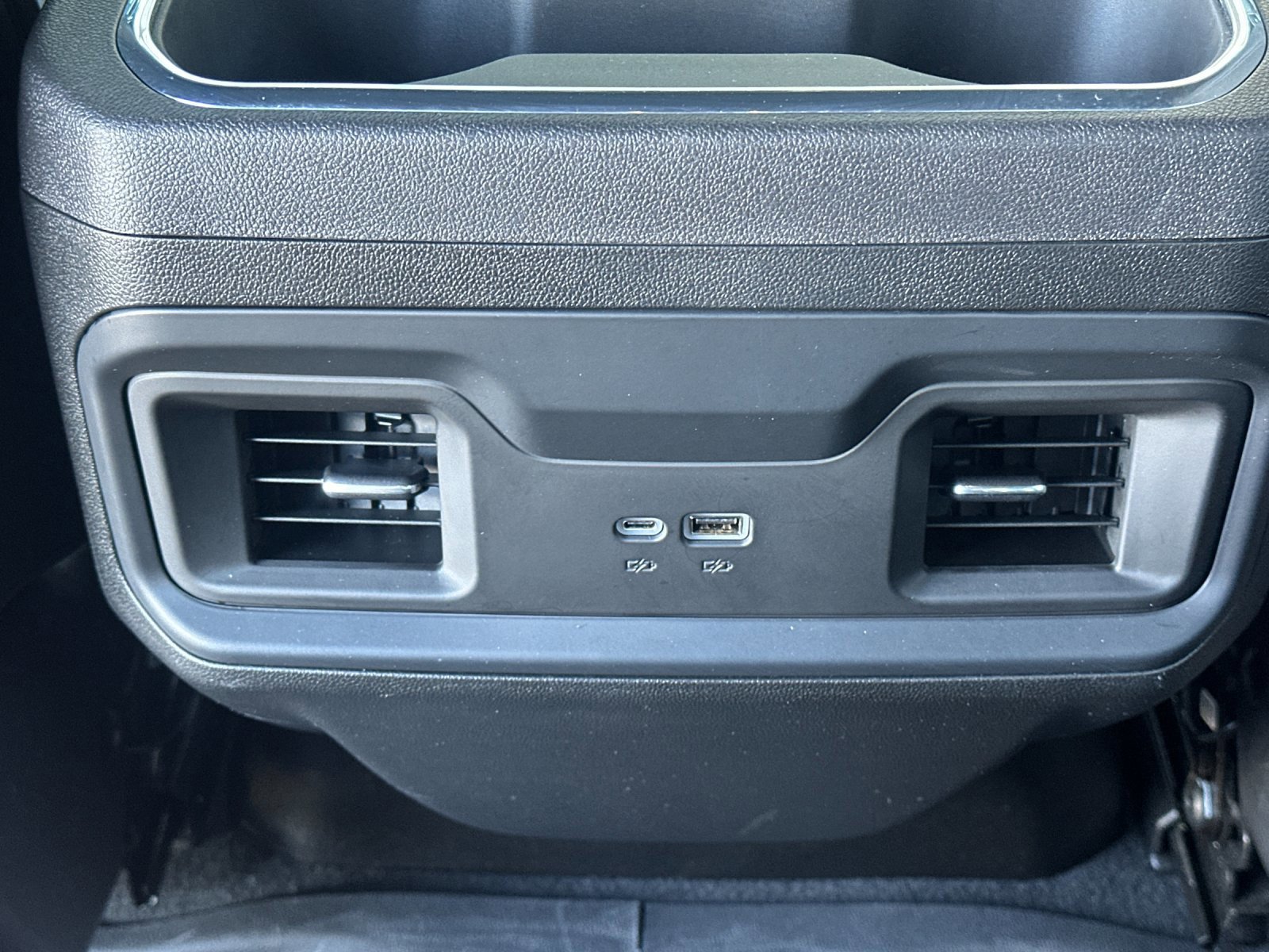Used 2025 Chevrolet Silverado 1500 RST AWD/4WD image 13