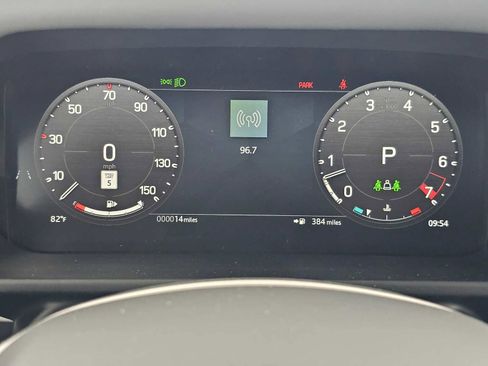 New 2026 Land Rover Defender 110 X-Dynamic SE AWD/4WD image 23