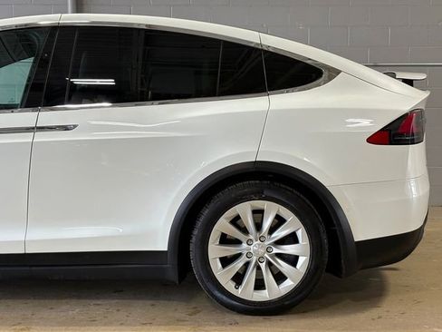 Used 2017 Tesla Model X 100D image 12