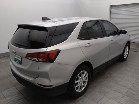 Used 2022 Chevrolet Equinox LS AWD/4WD image 9