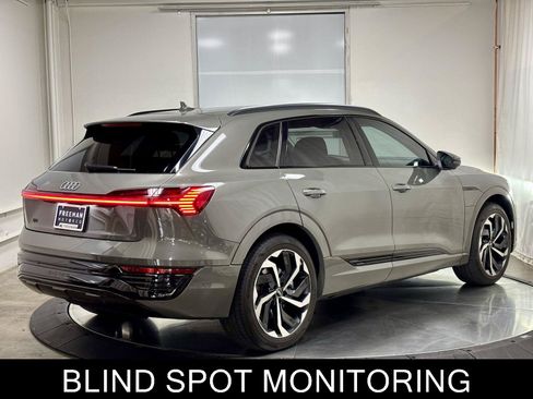Used 2024 Audi Q8 e-tron Premium Plus w/ Premium Plus Package AWD/4WD image 9
