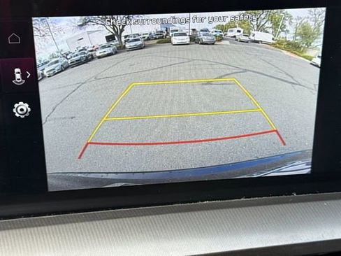 Used 2024 Kia Telluride LX image 28